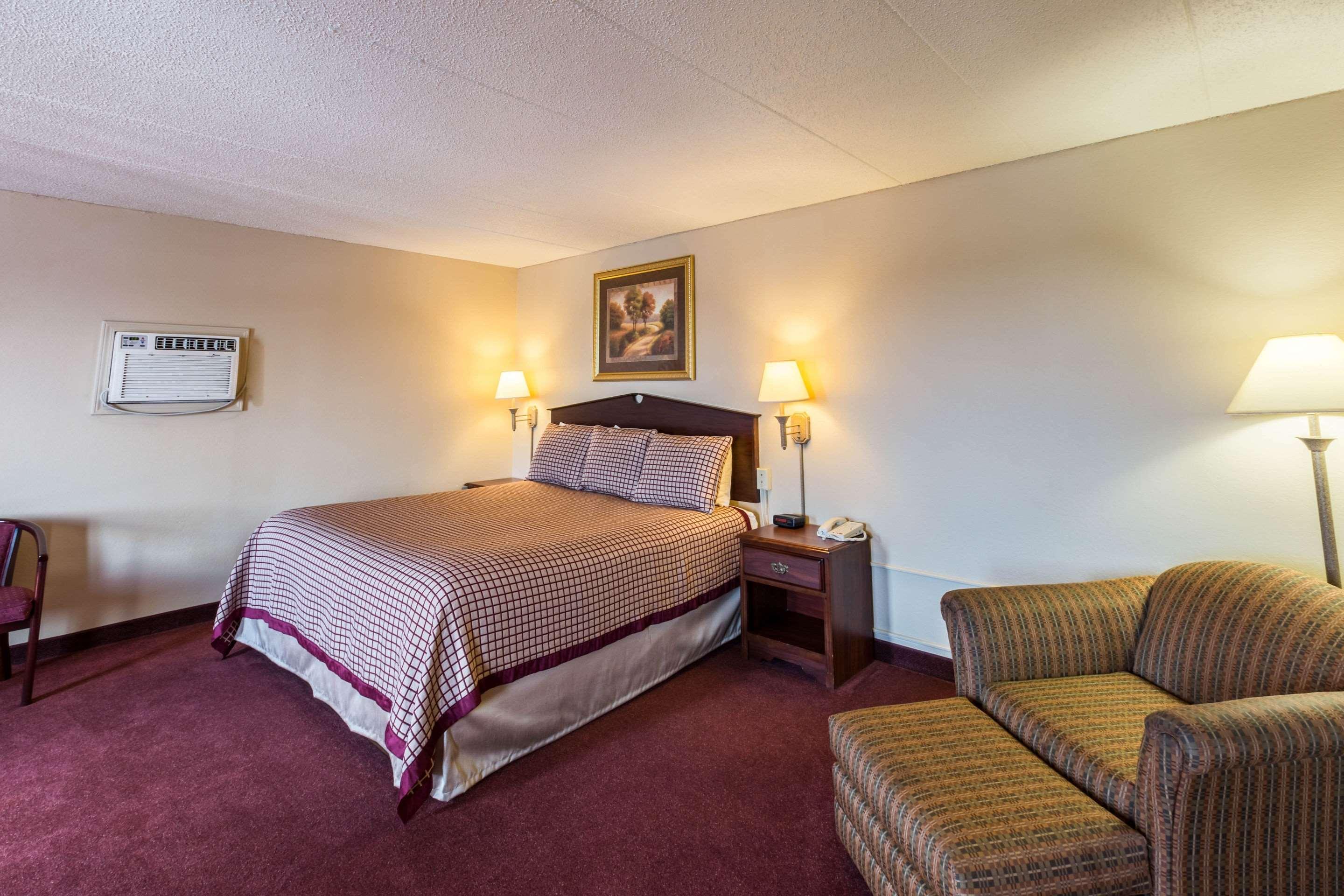 Rodeway Inn Norfolk Kültér fotó